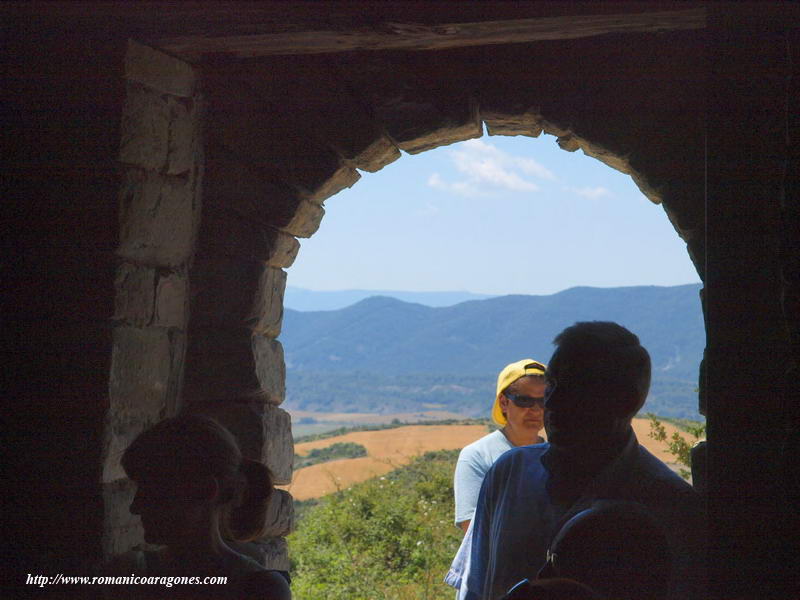 EL ARCO DE HERRADURA, DE NUEVO PASO DE GENTES